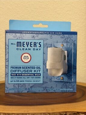 Mrs. Meyer's Clean Day Rain Water Scent Diffuser Kit - NIB
